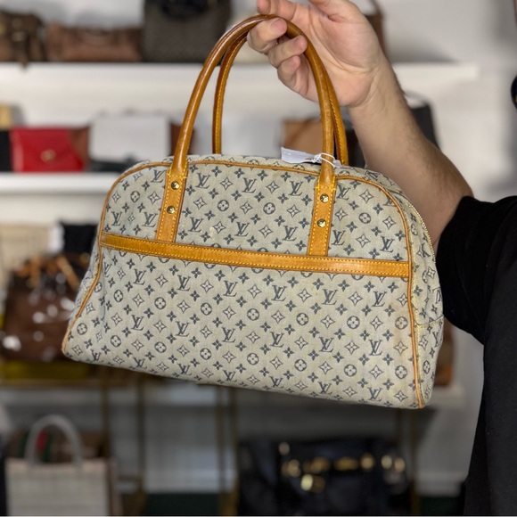 Handbags - @morefabwb LV DENIM BOSTON BAG 30/30 used